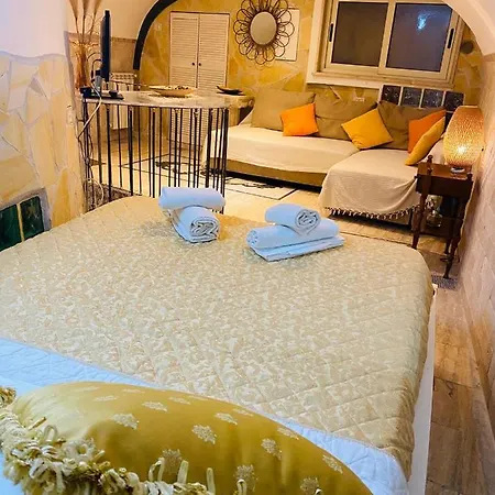 Ancient Mansion * Rome